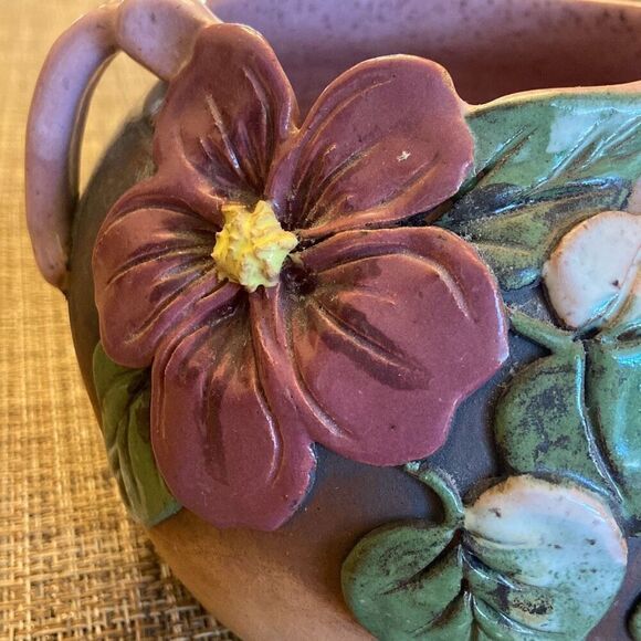 Vintage Signed Old Patagonia 1989 Crock Vase Pottery w/ Applied Flowers Leaves - Picture 4 of 12